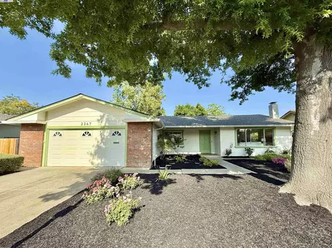 2347 Hampton Rd, Livermore, CA 94550 photo 1
