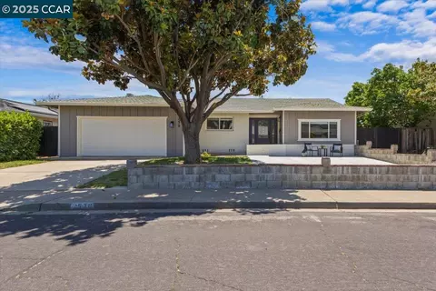 1578 Dianda Dr, Concord, CA 94521 photo 1