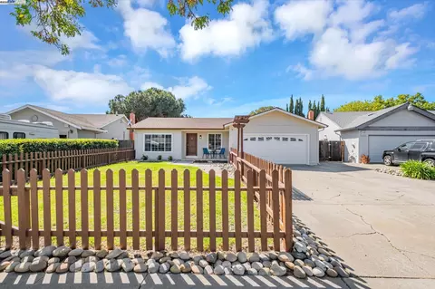 36339 Beech Pl, Newark, CA 94560 photo 1
