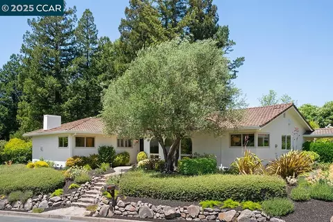 3190 Bavarian Ln, Lafayette, CA 94549