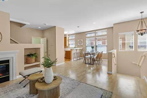 3463 Ellery Cmn, Fremont, CA 94538