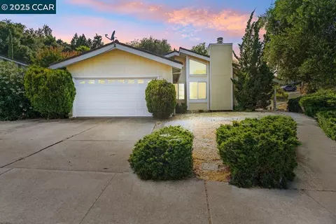 100 Sparrow Dr, Hercules, CA 94547 photo 1