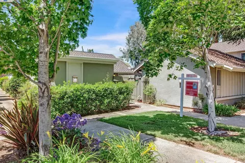 1328 Star Bush Ln, San Jose, CA 95118