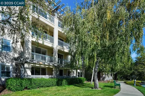 1840 Tice Creek Dr #2228, Walnut Creek, CA 94595