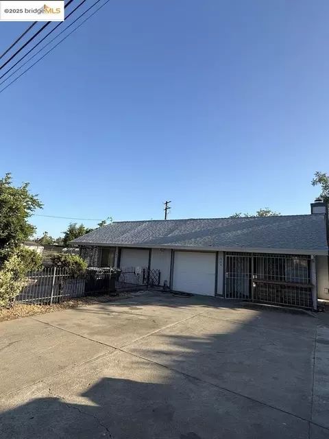 502 Macarthur St, Sacramento, CA 95838