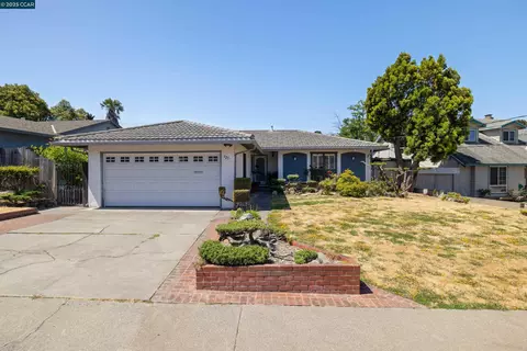925 Tara Hills Dr, Pinole, CA 94564