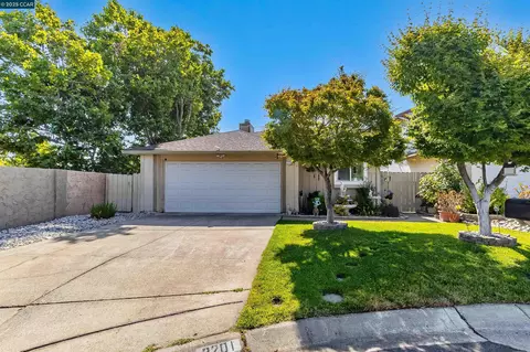 2201 Glenmount Dr, Pittsburg, CA 94565 photo 1