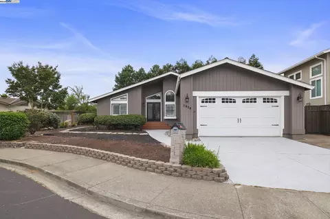 7926 Shannon Ct, Dublin, CA 94568 photo 1