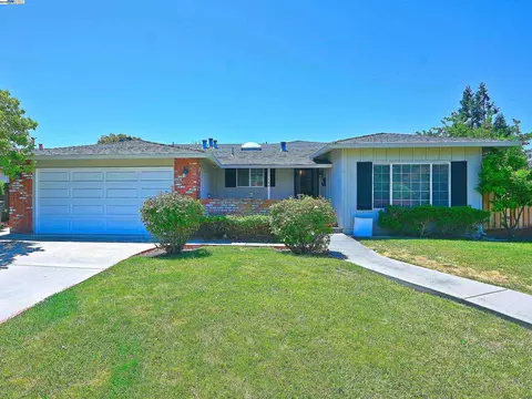 7144 Prince Dr, Dublin, CA 94568 photo 1