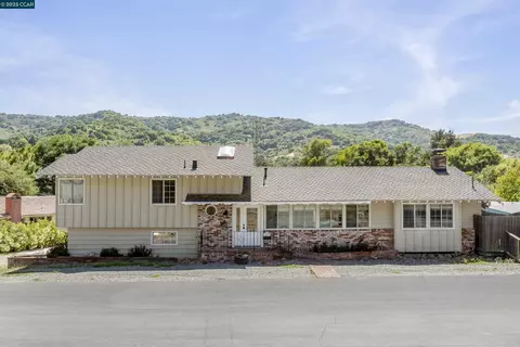 6180 Hillside Dr, El Sobrante, CA 94803