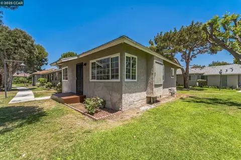 23230 Anchor Ave #106, Carson, CA 90745