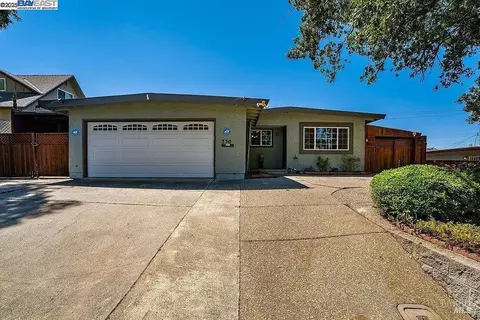 330 Springvalley Dr, Vacaville, CA 95687 photo 1
