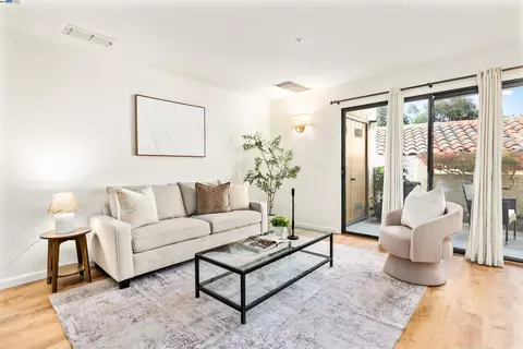 1312 S Villa, Walnut Creek, CA 94595
