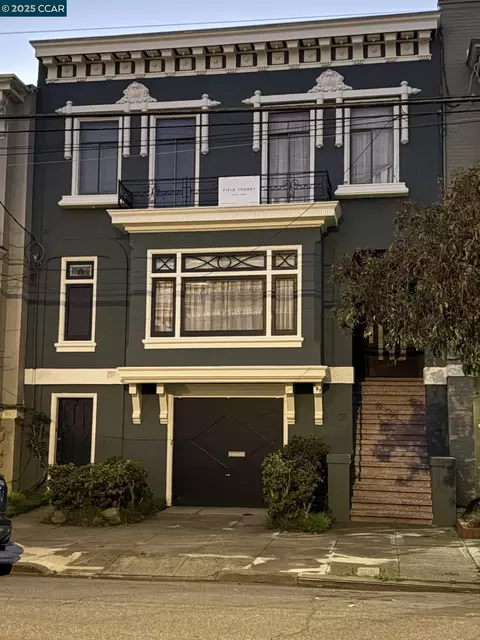 687 12th Ave, San Francisco, CA 94118 photo 1