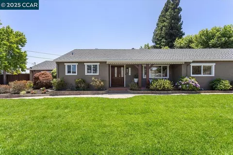 17523 Parker Rd, Castro Valley, CA 94546 photo 1