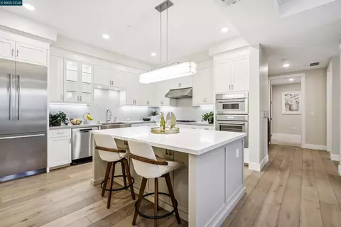 20 Woodbury Highlands Ct #12, Lafayette, CA 94549