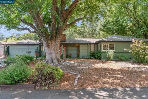 41 Heather Ln, Walnut Creek, CA 94597