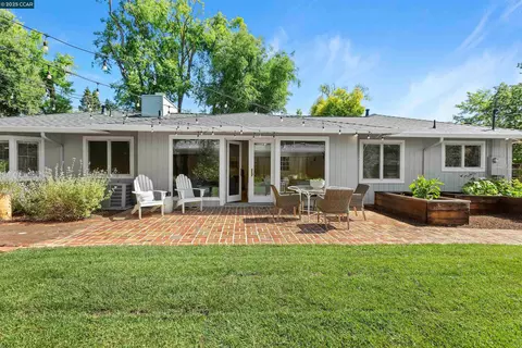 1848 Magnolia Way, Walnut Creek, CA 94595
