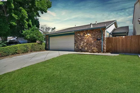 3264 Madrone St, Antioch, CA 94509 photo 1