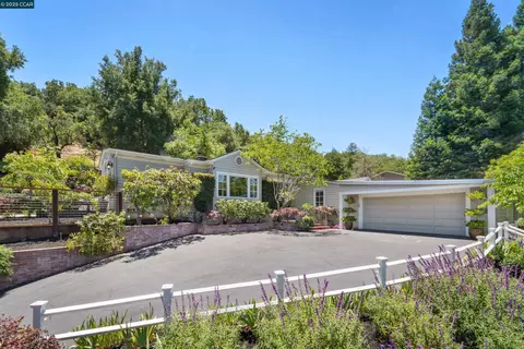 3815 Palo Alto Dr, Lafayette, CA 94549