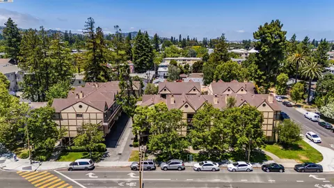 1116 Brewster Ave, Redwood City, CA 94062