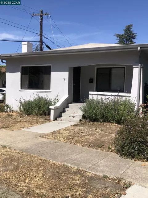2105 Alhambra Ave, Martinez, CA 94553