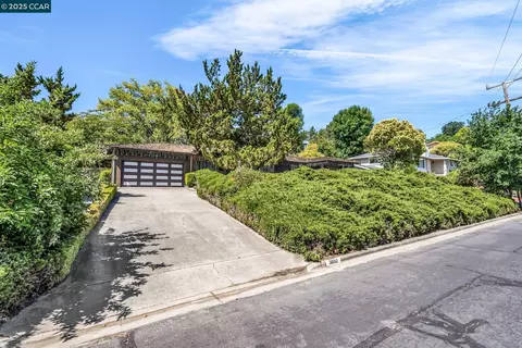 3692 Rosebrook Ct, Concord, CA 94518
