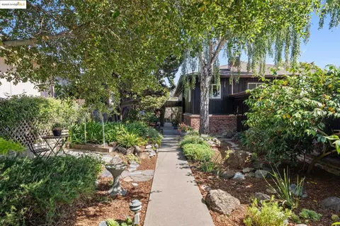 7140 Mound St, El Cerrito, CA 94530