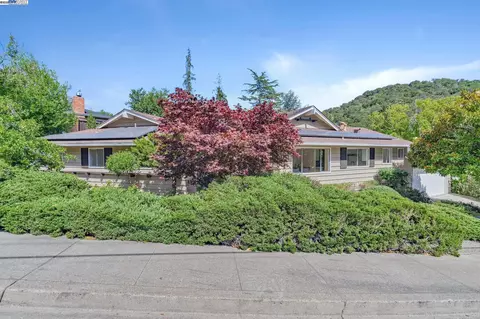 1092 Porto Marino Dr, San Carlos, CA 94070