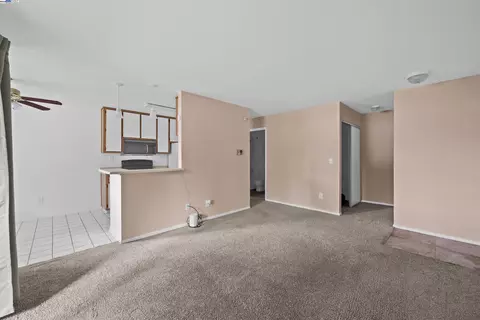 Living - 405 Lighthouse Dr, Vallejo, CA 94590 photo 1 of 4