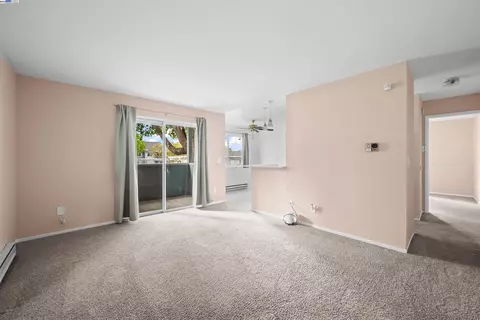 Living - 405 Lighthouse Dr, Vallejo, CA 94590 photo 4 of 4