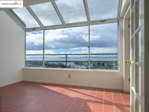 1201 Brickyard Way #302, Richmond, CA 94801