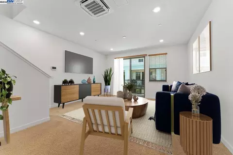 5753 Vibrant Loop, San Jose, CA 95119 photo 1