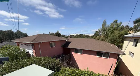 9501 Castlewood St, Oakland, CA 94603