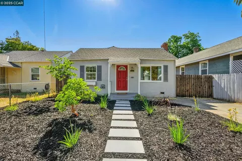 3832 33rd St, Sacramento, CA 95820