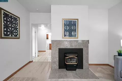 Living - 1407 Forest Run, Hercules, CA 94547 photo 5 of 5