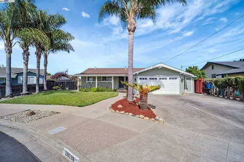 28028 Petrina Ct, Hayward, CA 94545