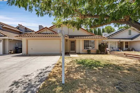 270 Arroyo Hondo Cir, Tracy, CA 95376