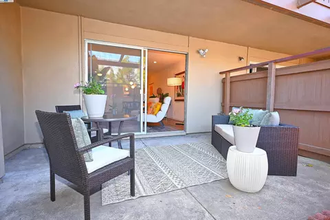 Exterior - 1333 Webster St #A107, Alameda, CA 94501 photo 3 of 6