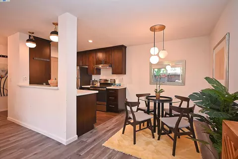Dining - 1333 Webster St #A107, Alameda, CA 94501 photo 2 of 5