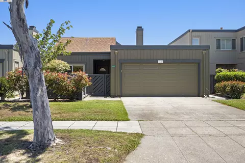 3527 Magnolia Dr, Alameda, CA 94502