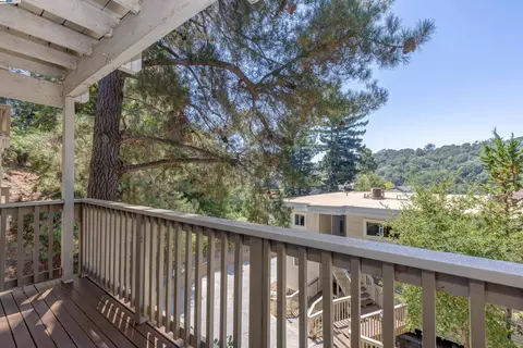 118 Ascot Ct #E, Moraga, CA 94556 photo 1
