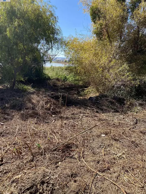 2387 Lakeshore Blvd, Nice, CA 95464 photo 5