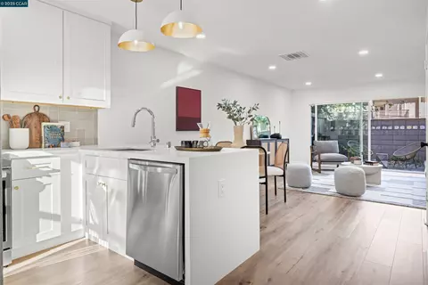 1411 Creekside Dr #7, Walnut Creek, CA 94596