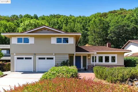 499 Blackstone Dr, San Rafael, CA 94903