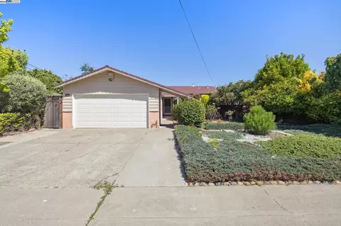 1943 Vining Dr, San Leandro, CA 94579 photo 1