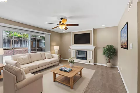 838 Hazel St, Livermore, CA 94550