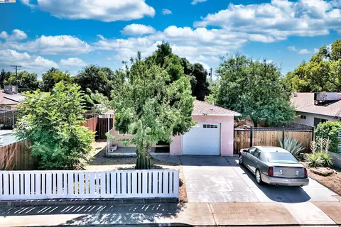 408 Sequoia Ave, Manteca, CA 95337 photo 1