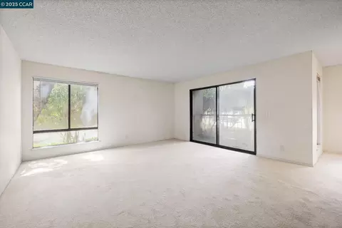 430 N Civic Dr #103, Walnut Creek, CA 94596