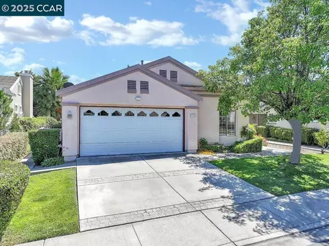 1570 Crispin Dr, Brentwood, CA 94513